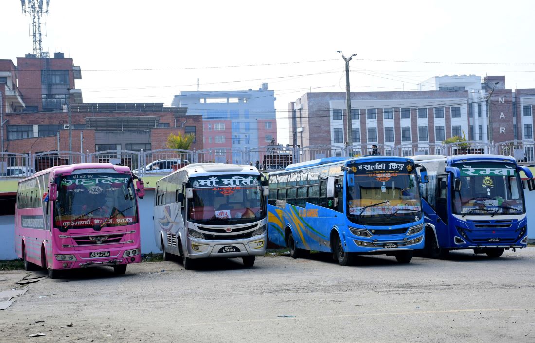 जथाभावी पार्किङ गरिएका बस नियन्त्रणमा
